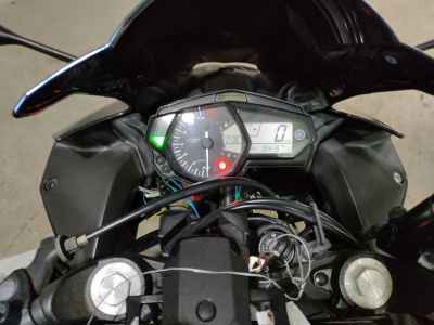 Yamaha YZF-R25 2015
