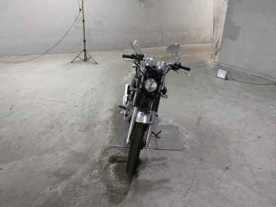 Yamaha SR400 2021