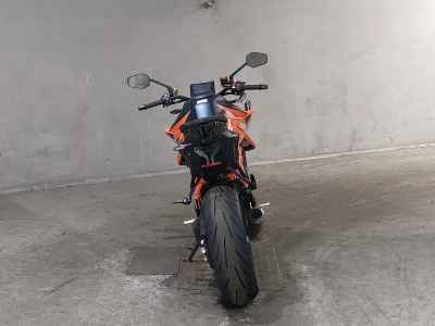 KTM 1290 Super Duke R 2021