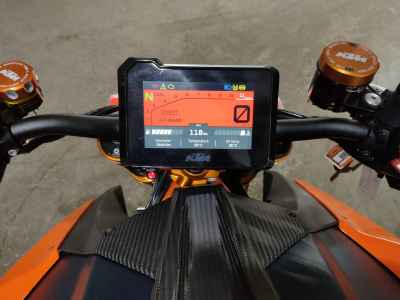 KTM 1290 Super Duke R 2021