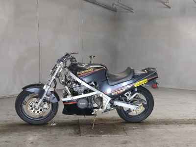 Kawasaki GPZ600R 1988