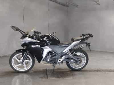 Honda CBR250R 2011