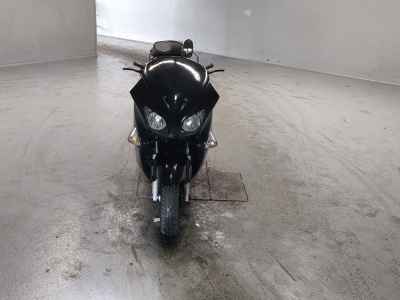 Honda Forza 2000