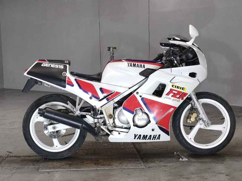 Yamaha FZR250 1987