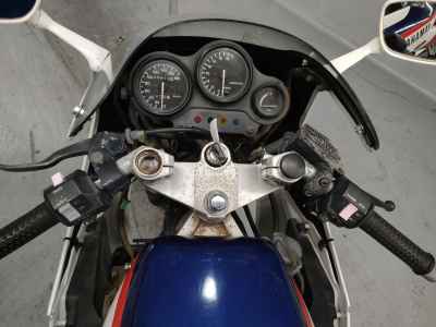 Yamaha FZR250 1987