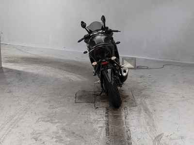 Yamaha YZF-R25 2015