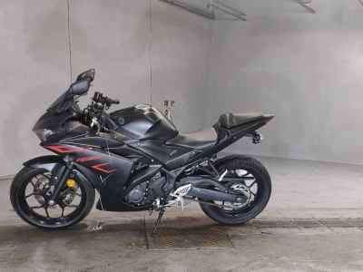 Yamaha YZF-R25 2016
