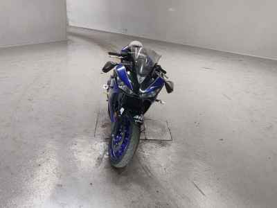 Yamaha YZF-R25 2018