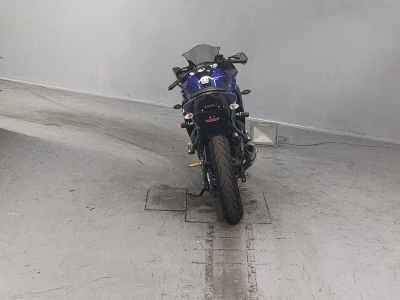 Yamaha YZF-R25 2018