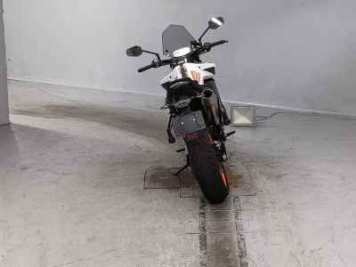 KTM 890 Duke R 2021
