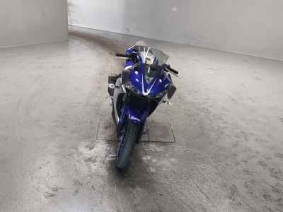 Yamaha YZF-R25 2016