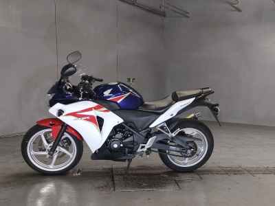Honda CBR250R 2011