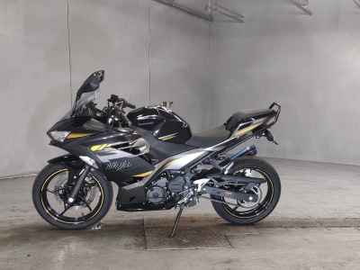 Kawasaki Ninja 400 2022