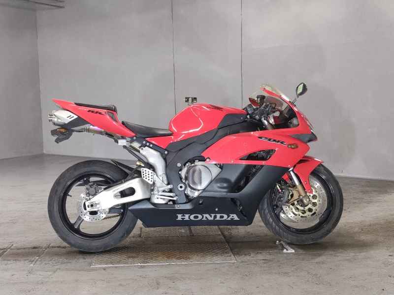 Honda CBR1000RR 2005