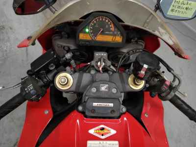 Honda CBR1000RR 2005