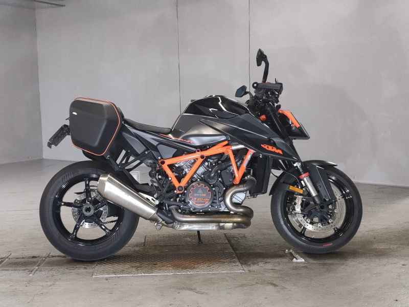 KTM 1290 Super Duke R 2020