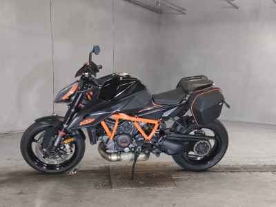 KTM 1290 Super Duke R 2020