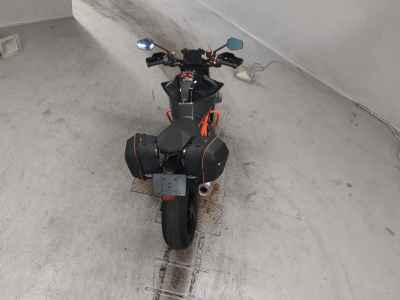 KTM 1290 Super Duke R 2020