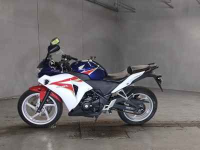 Honda CBR250R 2011