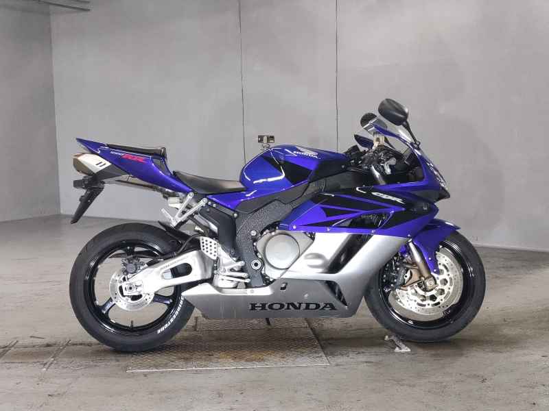 Honda CBR1000RR 2004