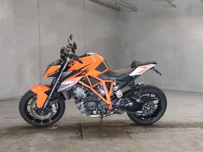 KTM 1290 Super Duke R 2014