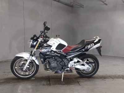Suzuki GSR400 2009