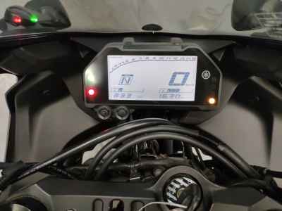 Yamaha YZF-R25 2022
