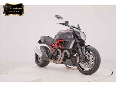 Ducati Diavel Carbon 2011