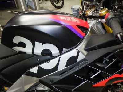 Aprilia RSV4 1100 Factory 2023
