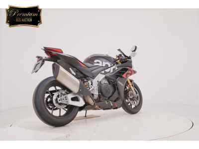 Aprilia RSV4 1100 Factory 2023