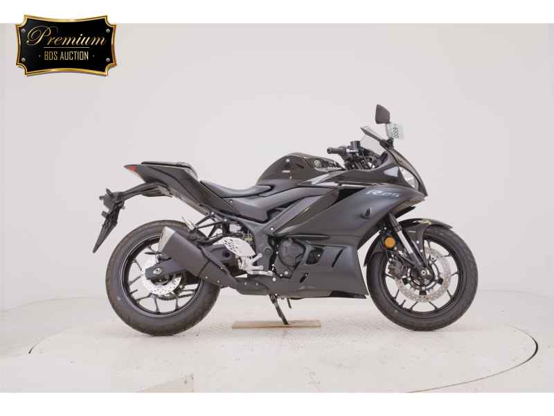 Yamaha YZF-R25 2023