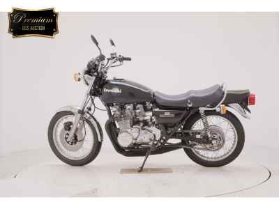 Kawasaki Z900 2025