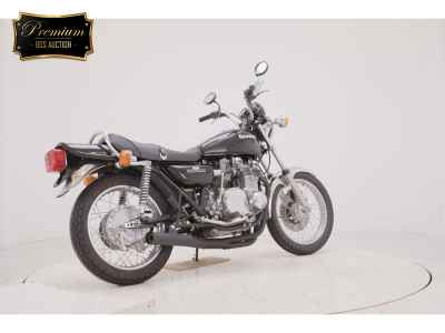 Kawasaki Z900 2025