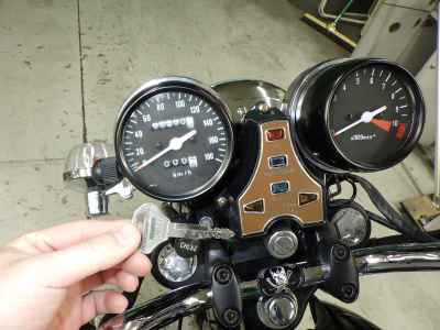 Honda CB400N 1981