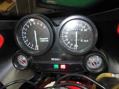 Kawasaki GPZ900R 1995
