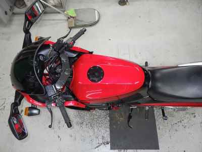 Kawasaki GPZ900R 1995