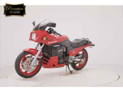 Kawasaki GPZ900R 1995
