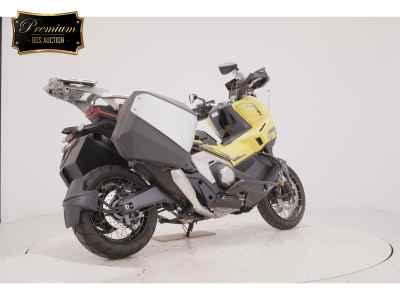 Honda X-Adv 750 2025