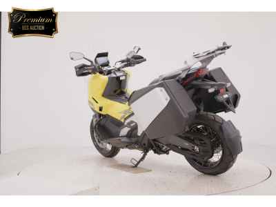 Honda X-Adv 750 2025