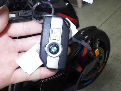 BMW M1000R 2023