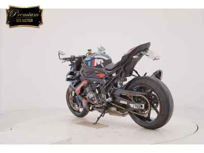 BMW M1000R 2023