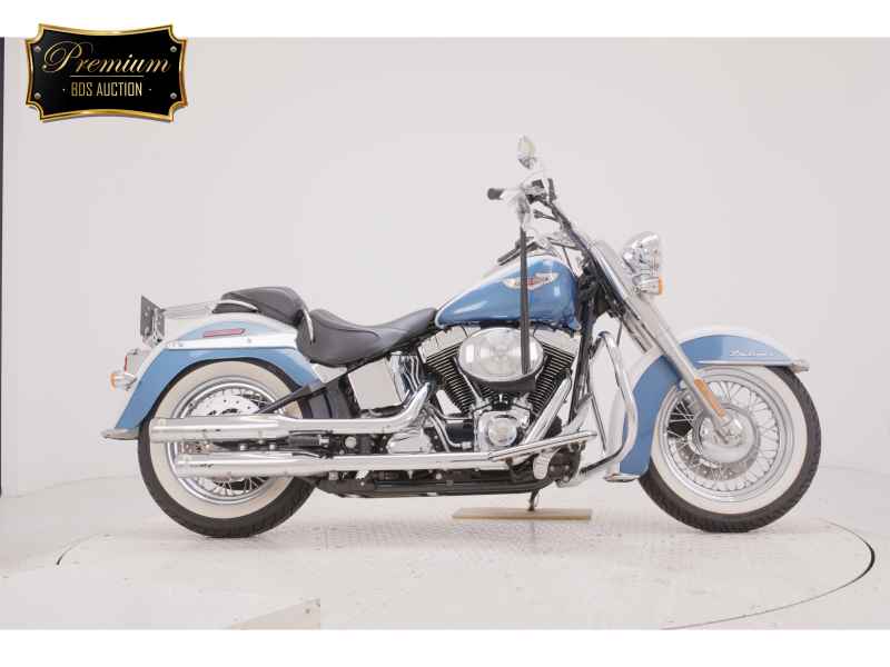 Harley-Davidson Deluxe FLSTN1450 2004