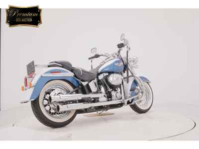 Harley-Davidson Deluxe FLSTN1450 2004