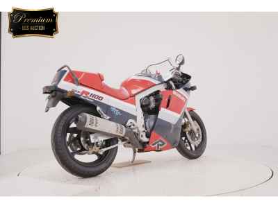 Suzuki GSX-R1100 1986