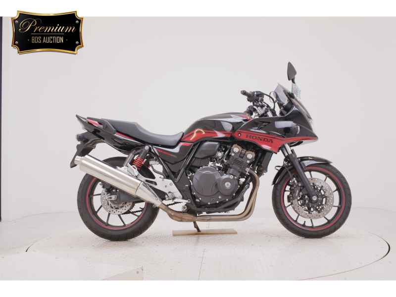 Honda CB400 Super Boldor 2017