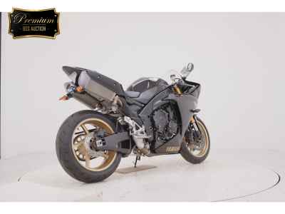 Yamaha YZF-R1 2011