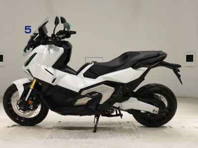 Honda X-Adv 750 2025