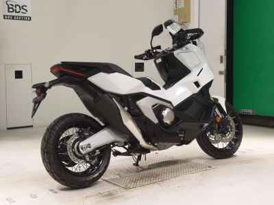 Honda X-Adv 750 2025