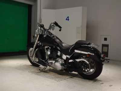 Harley-Davidson Deluxe FLSTN1580 2010