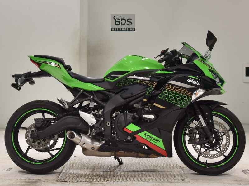 Kawasaki Ninja ZX-25R 2021